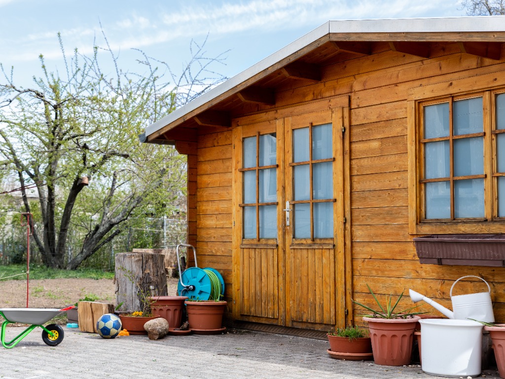 installer un studio de jardin en bois